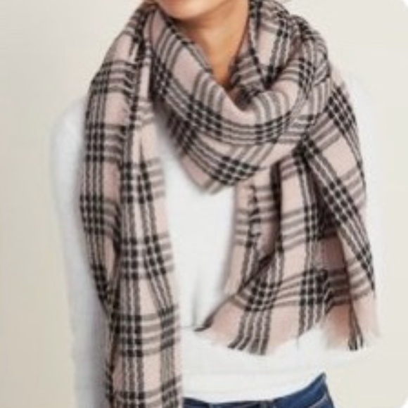 Old Navy Oversized Flannel Scarf NWT - Picture 1 of 5